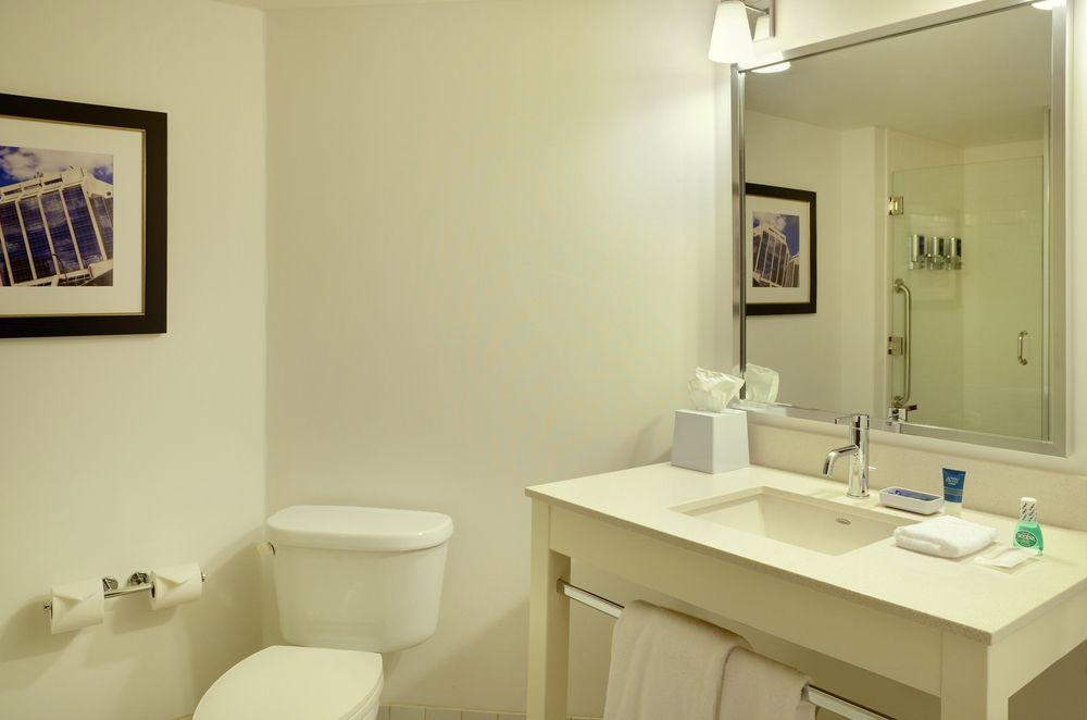 Four Points By Sheraton הליפקס מראה חיצוני תמונה