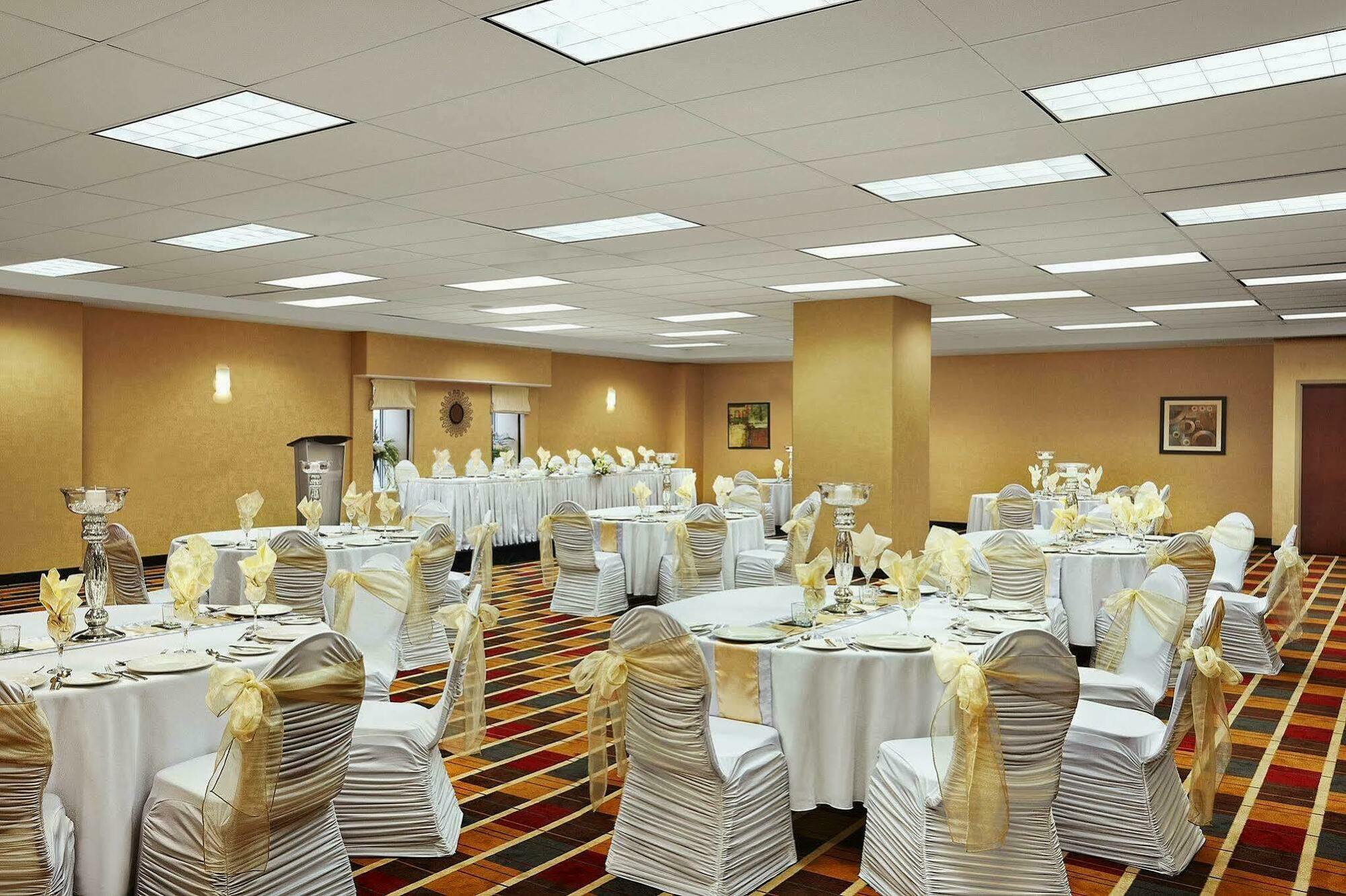 Four Points By Sheraton הליפקס מראה חיצוני תמונה